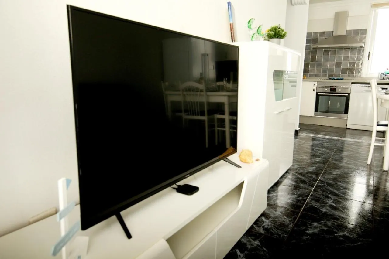Anabel Homy Arinaga Stay Apartment